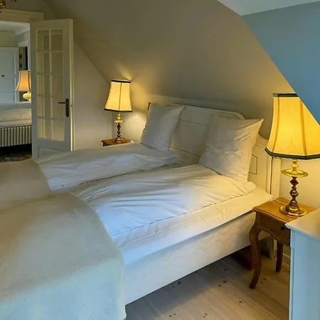 Manor House Overlooking Fields And Garden Ferienhaus Ringe