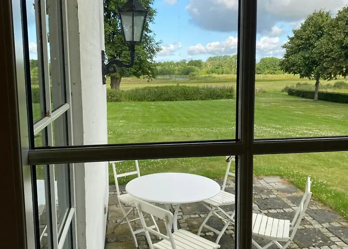 Сasa de vacaciones Manor House Overlooking Fields And Garden *